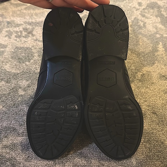 BORN Black Boots Size 7.5 - Picture 3 of 7